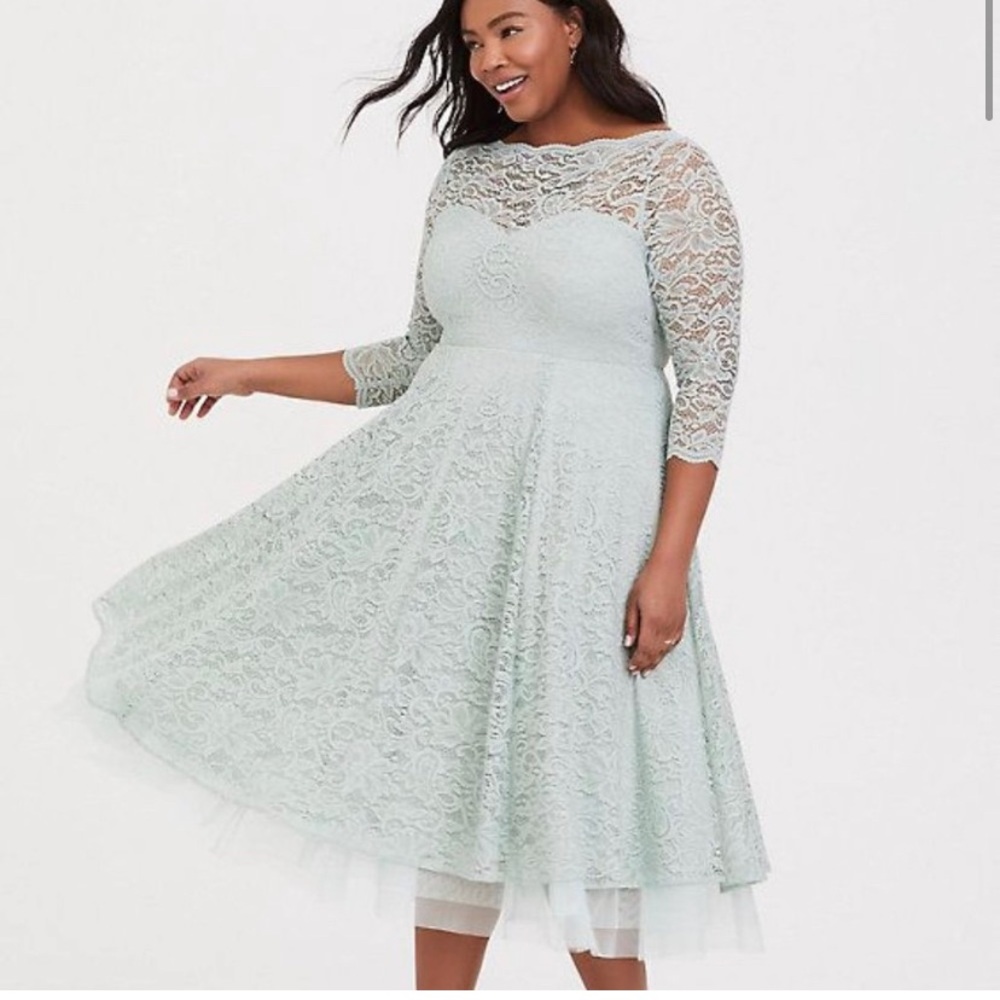 NWT torrid size 18 mint lace dress